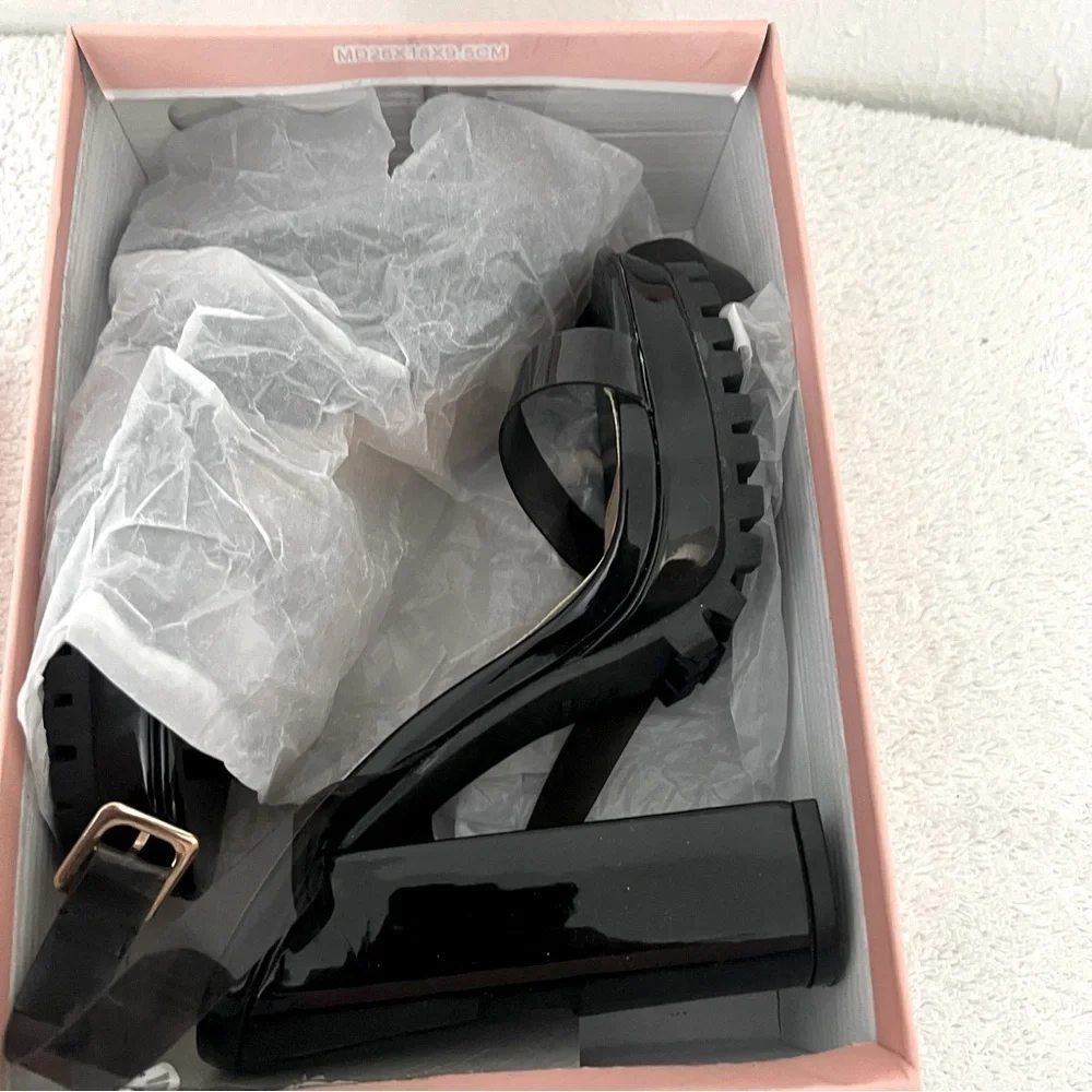 GLAZE Black Platform 5” High Block Heel Ankle Strap Lug Soles Sandals Size 6 NIB